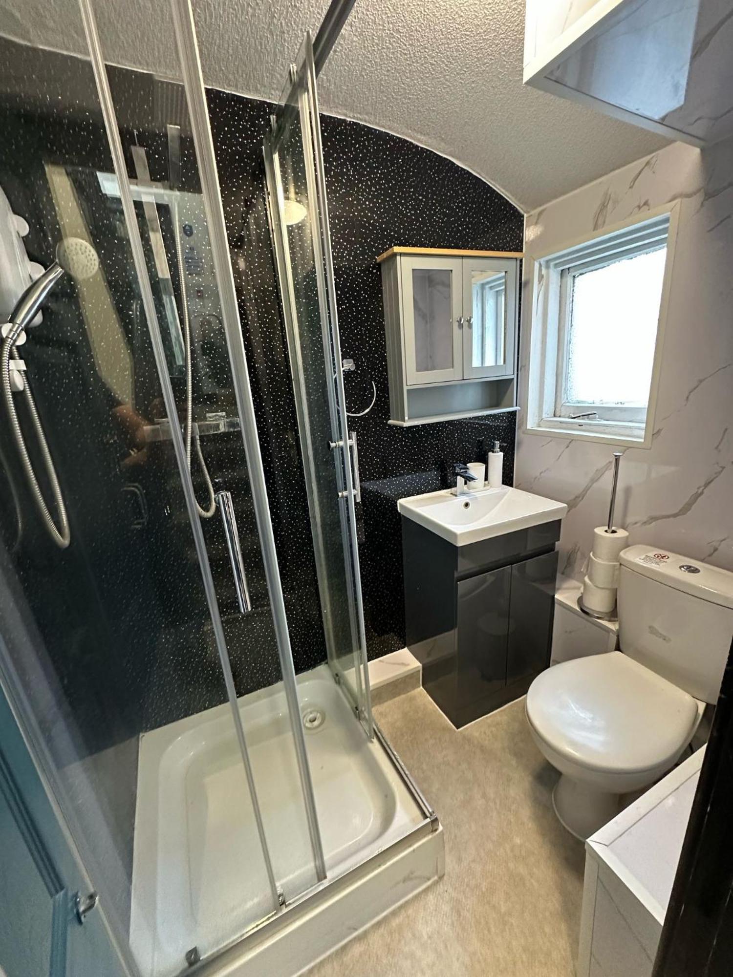 10 Minutes To Central London Vaux Екстер'єр фото