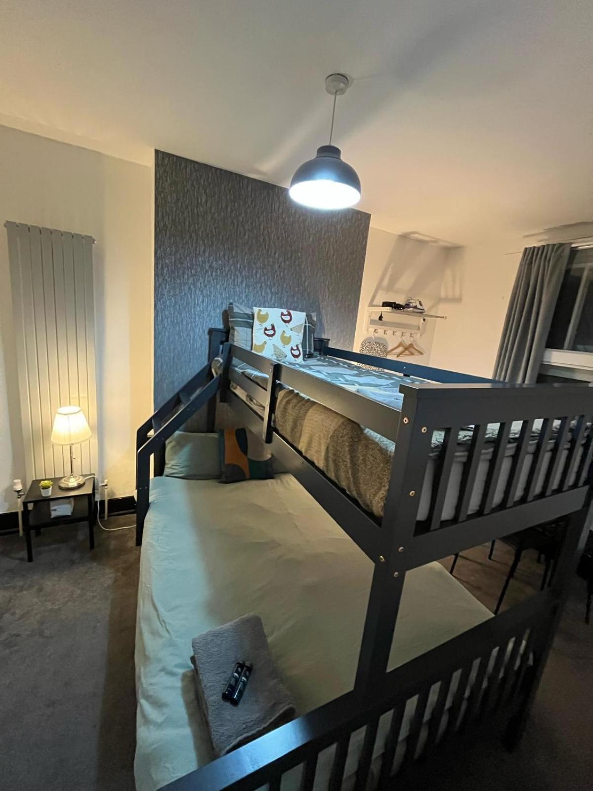 10 Minutes To Central London Vaux Екстер'єр фото
